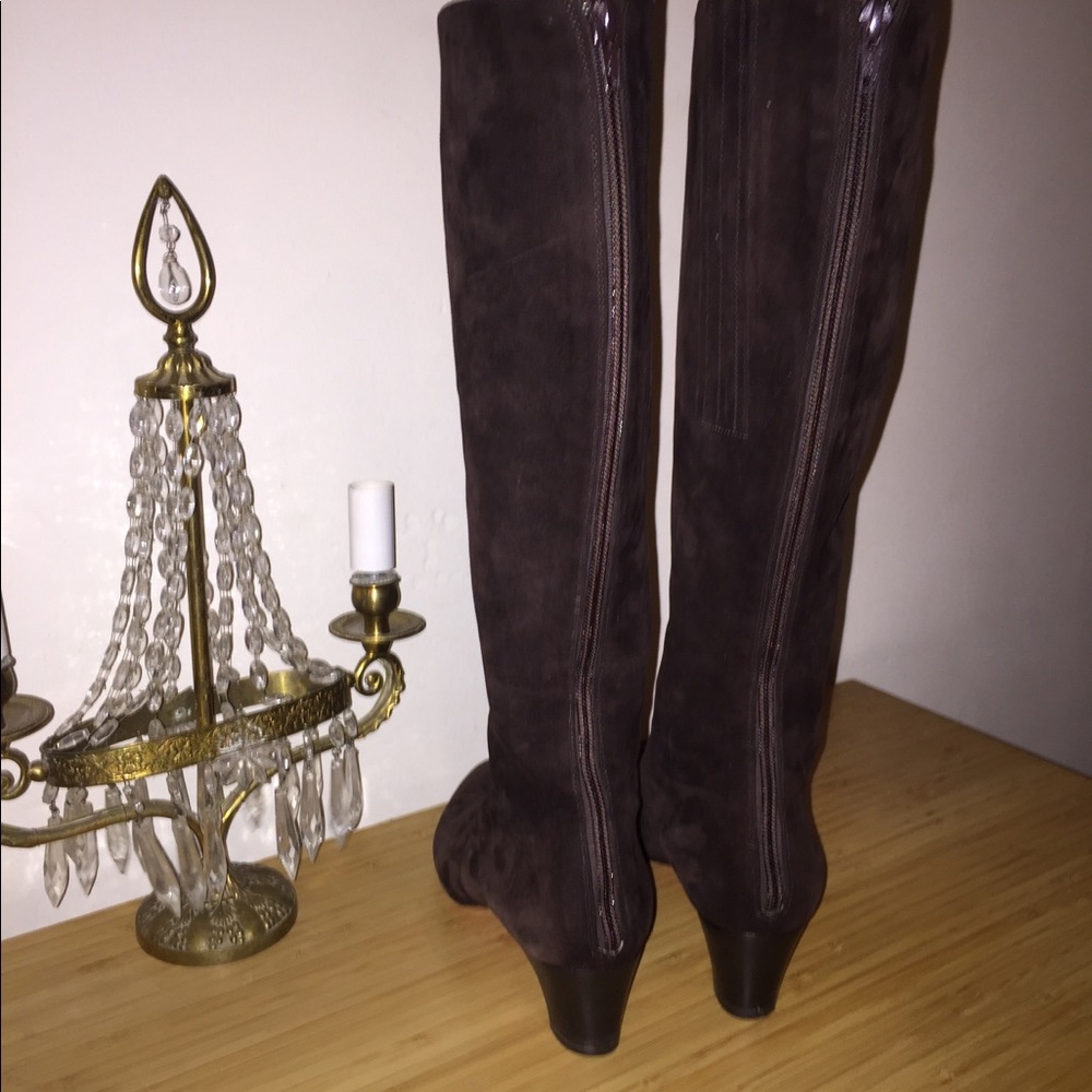 ❤️SOLD❤️Christian Louboutin Suede Zip up Boots - Picture 3 of 10